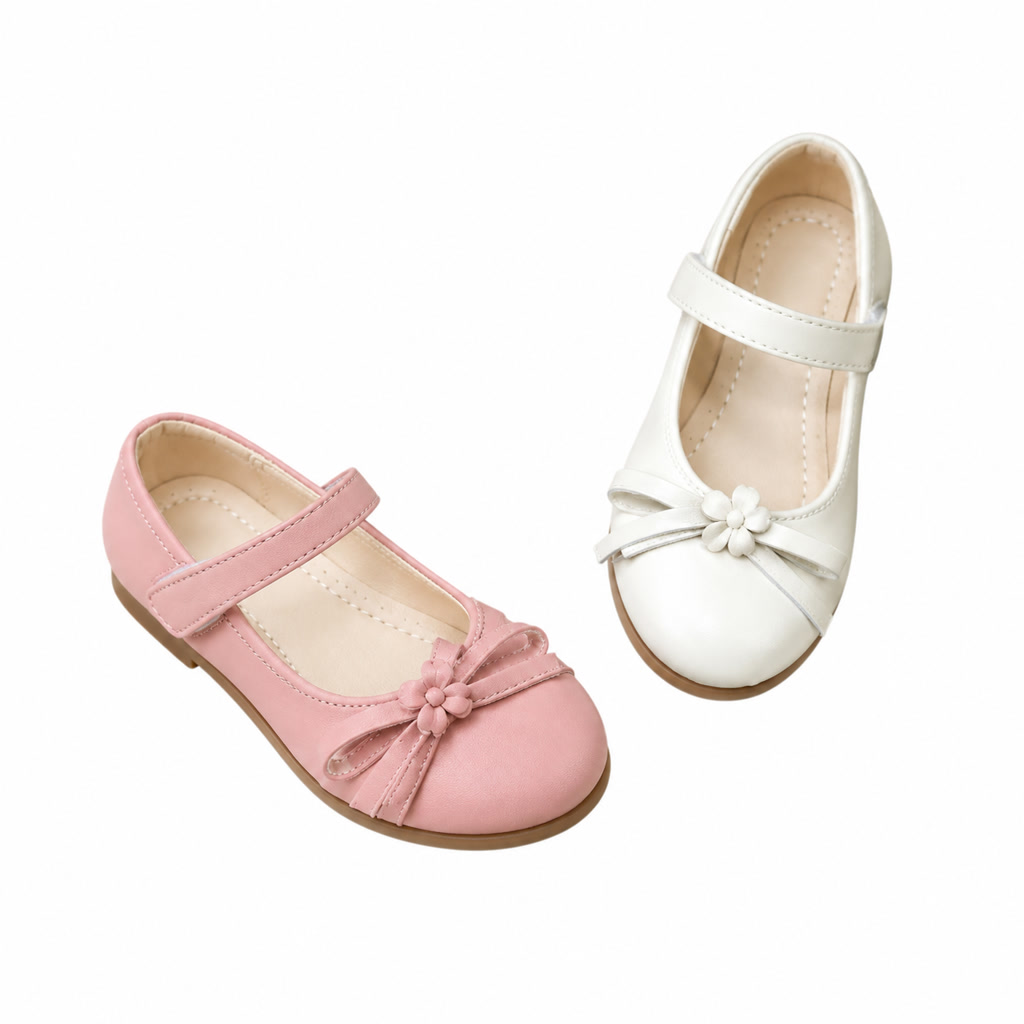 Zapato de charol para niña con moño de cinta y pulsera fina