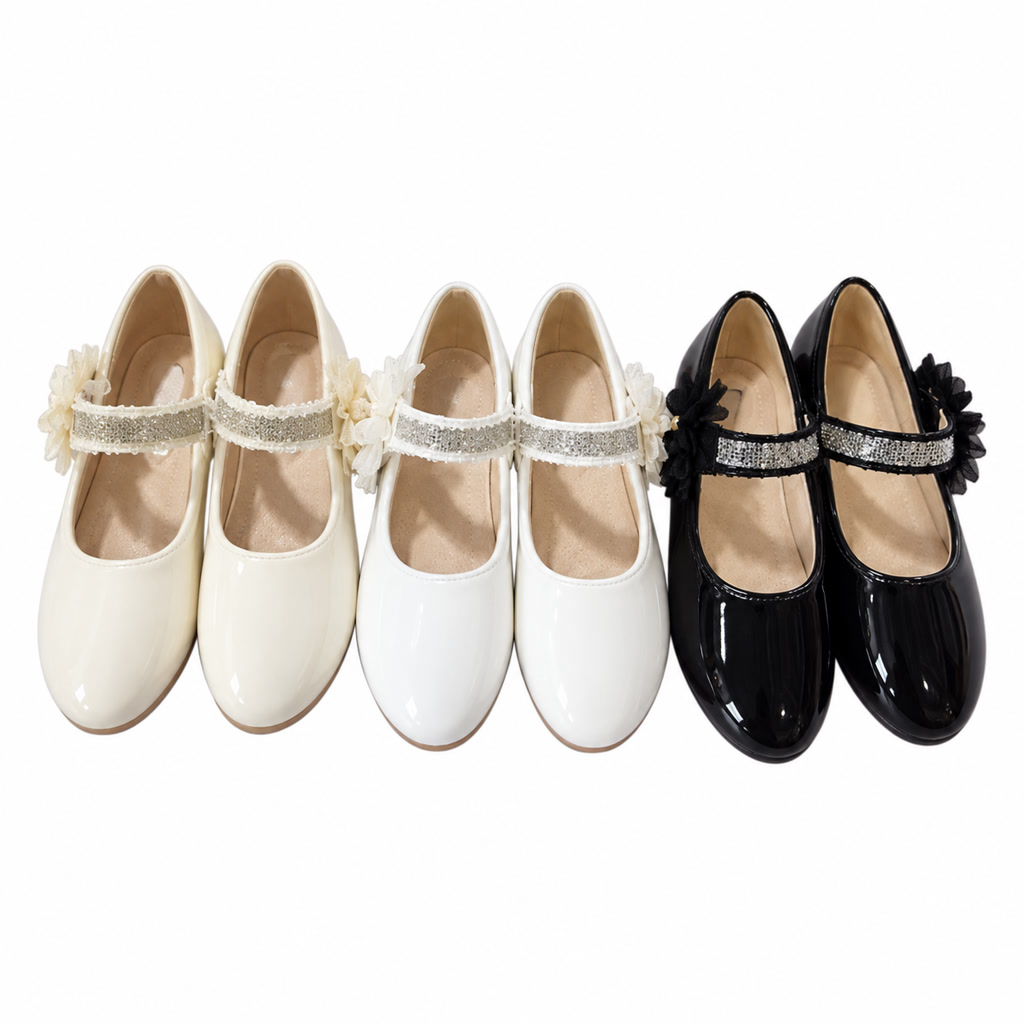 [DLM-674] Zapato de charol para niña con aplique floral en el empeine