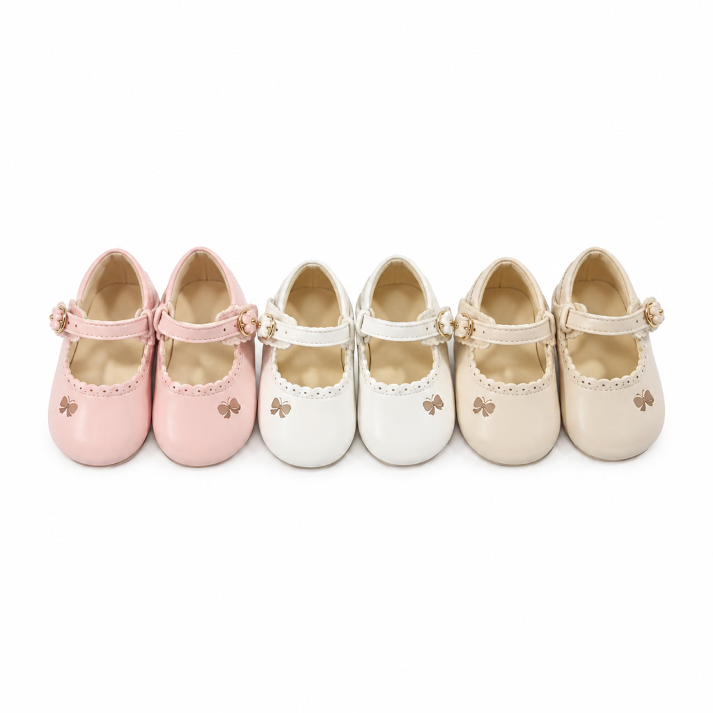 [DLM-110-14] Zapato de charol para niña con moño pequeño sobre correa